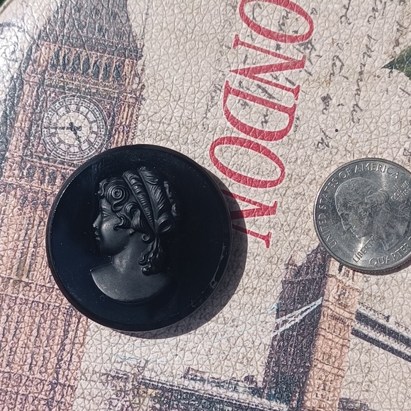 Antique Bakelite  Button - Picture 5 of 7